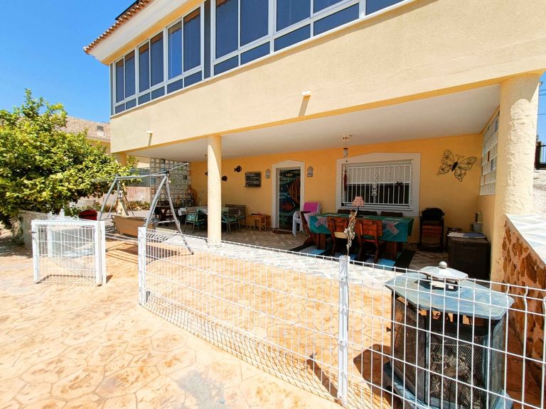 Property thumbnail 3