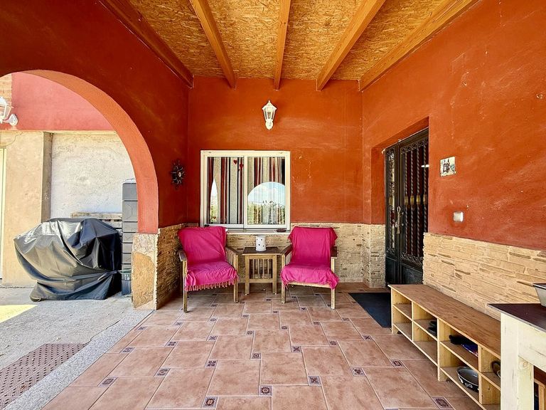 Property thumbnail 2