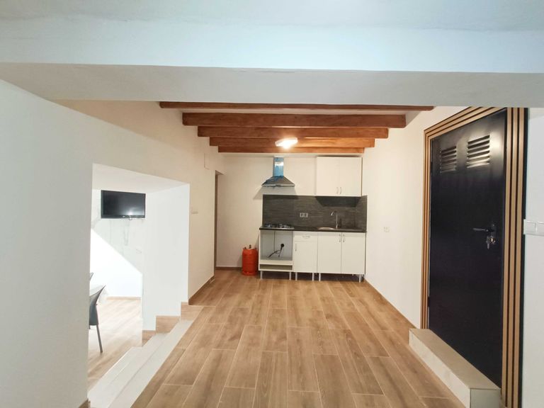 Property thumbnail 3