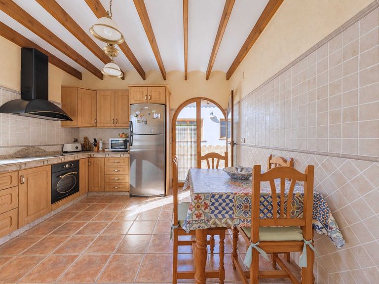 Property thumbnail 12