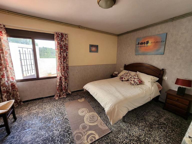 Property thumbnail 25