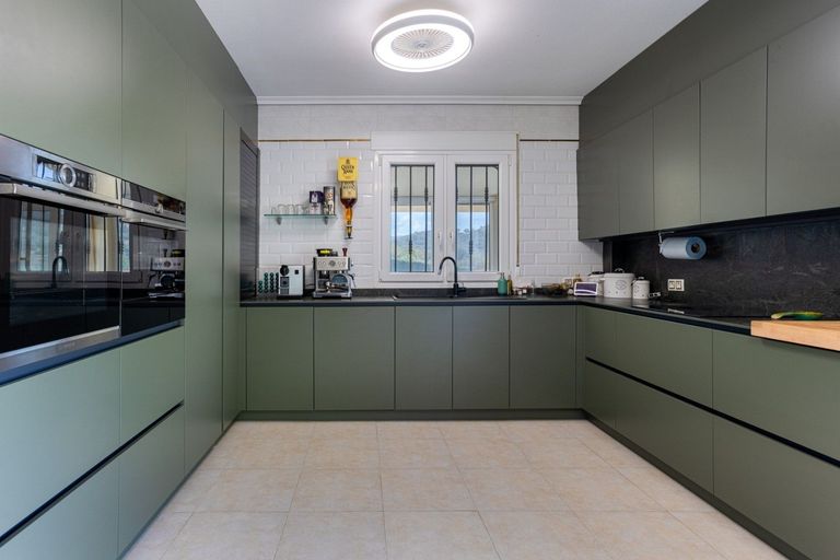 Property thumbnail 6