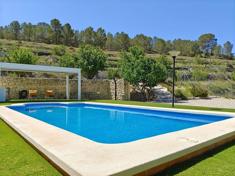 Property thumbnail 1