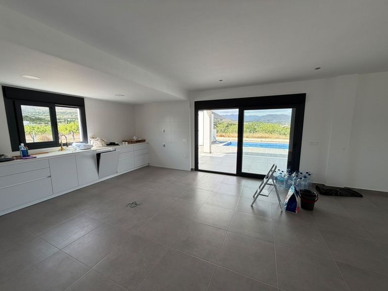 Property thumbnail 15