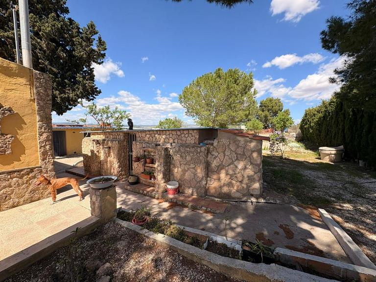 Property thumbnail 6