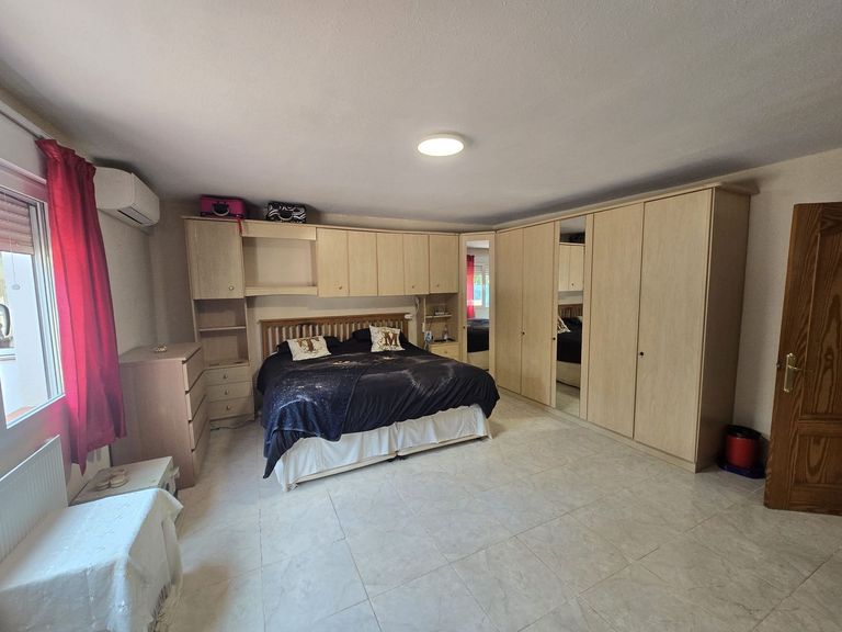Property thumbnail 28