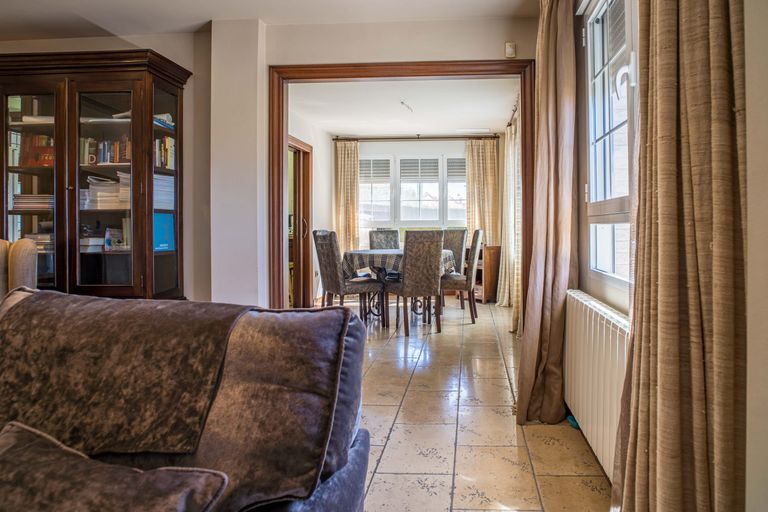 Property thumbnail 36