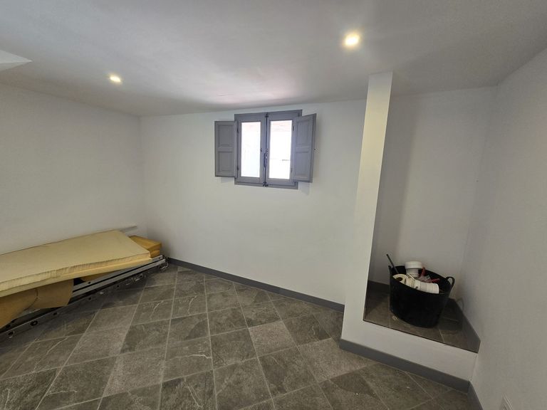 Property thumbnail 23