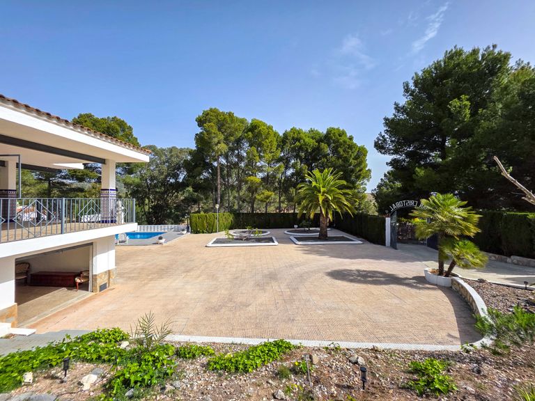 Property thumbnail 13