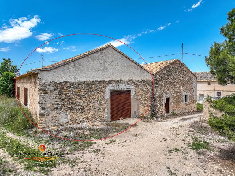 Property thumbnail 2