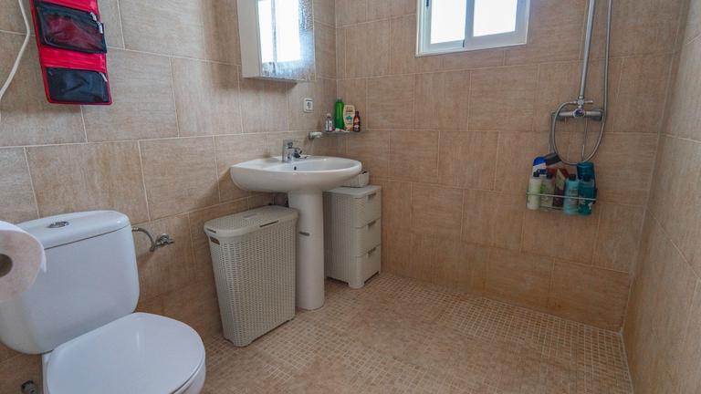 Property thumbnail 35