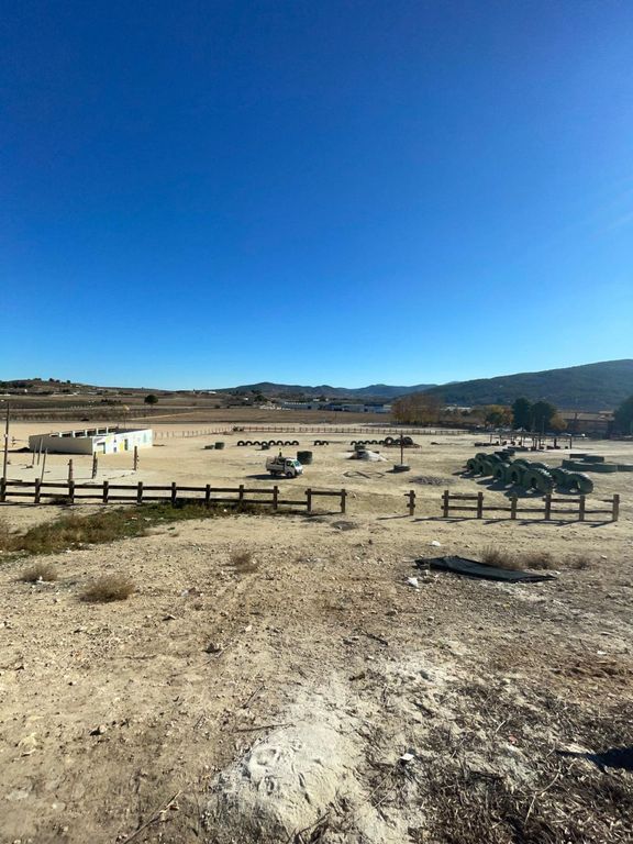Property thumbnail 18