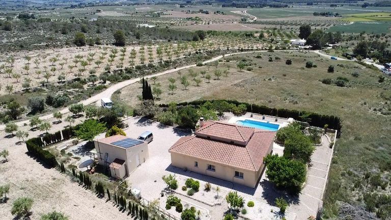 Property thumbnail 12