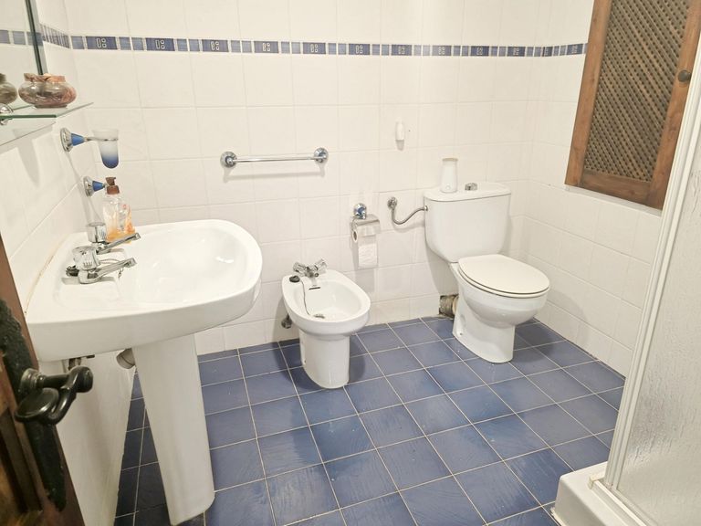 Property thumbnail 32