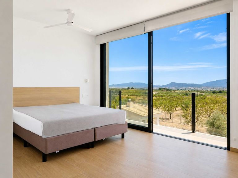 Property thumbnail 36