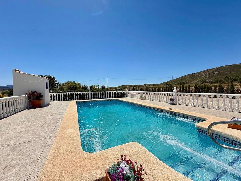 Property thumbnail 7