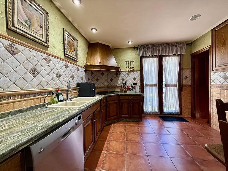 Property thumbnail 15