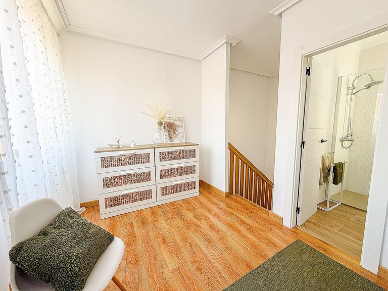 Property thumbnail 26
