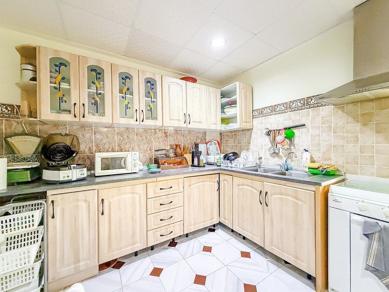 Property thumbnail 13