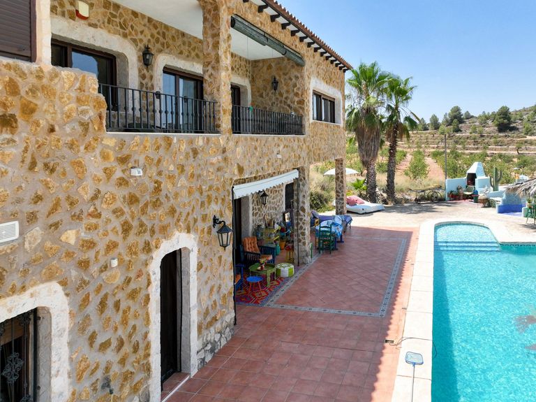 Property thumbnail 10