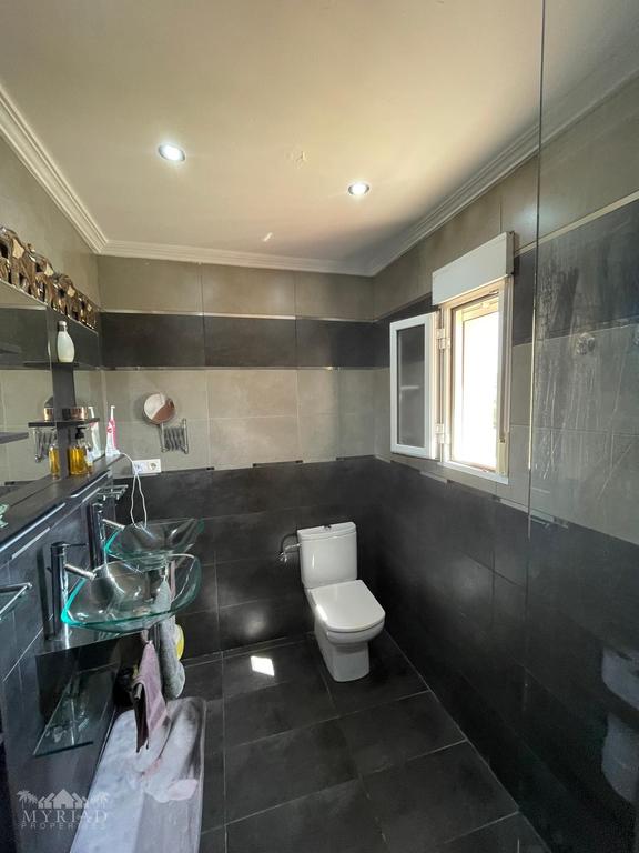 Property thumbnail 25