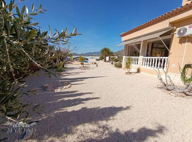 Property thumbnail 18