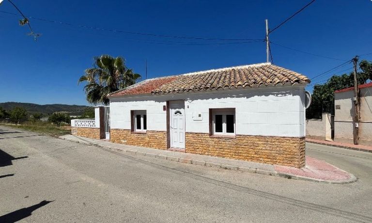 Property thumbnail 1