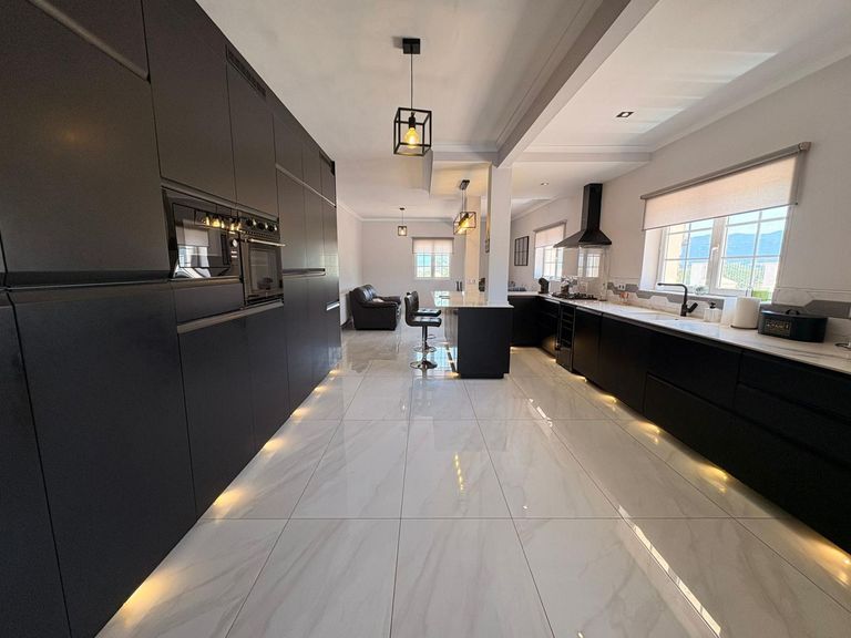 Property thumbnail 43