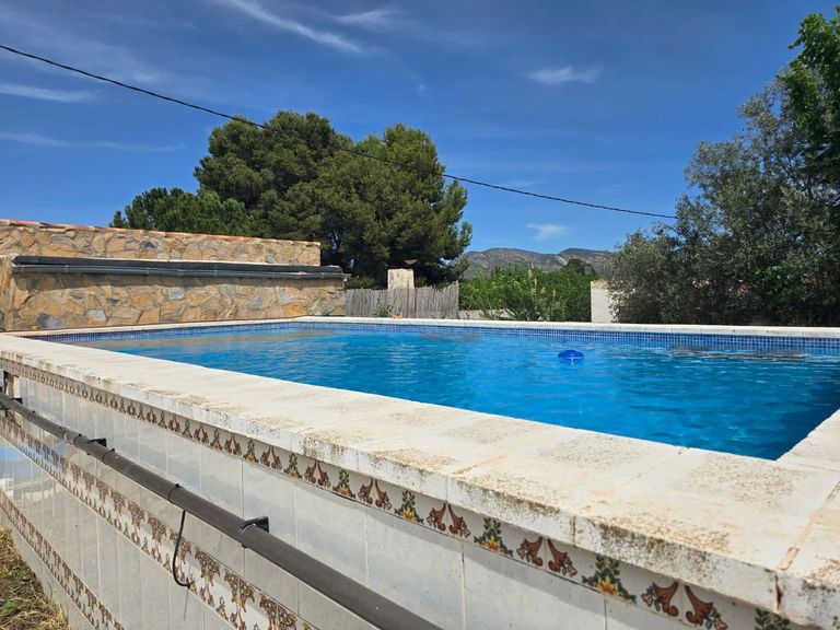 Property thumbnail 3