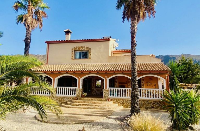 Property thumbnail 1