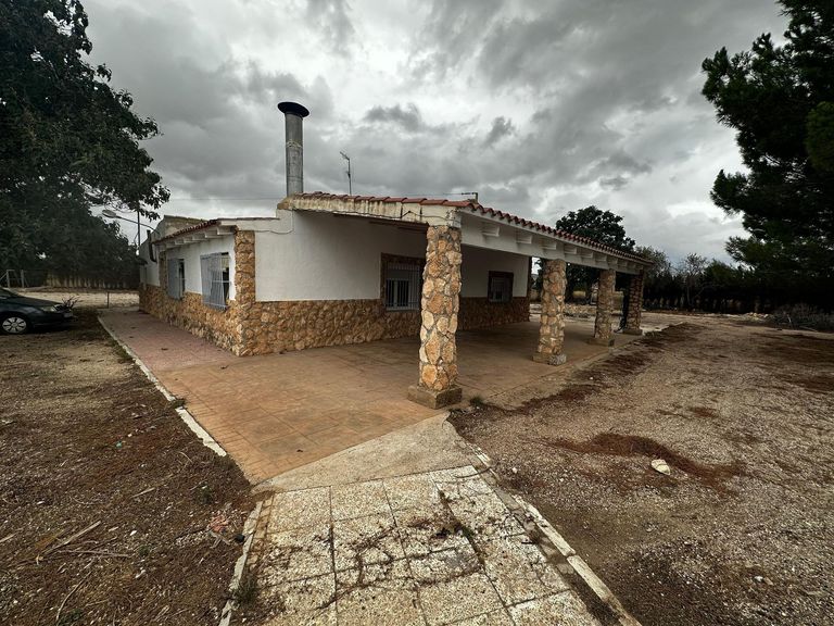 Property thumbnail 4
