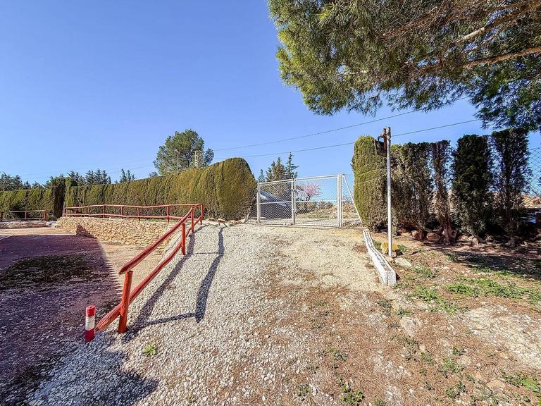 Property thumbnail 40