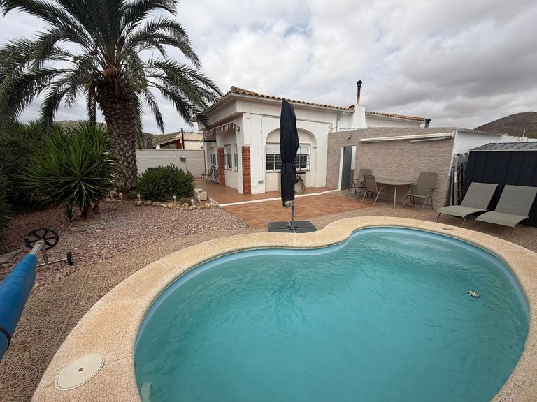 Property thumbnail 3