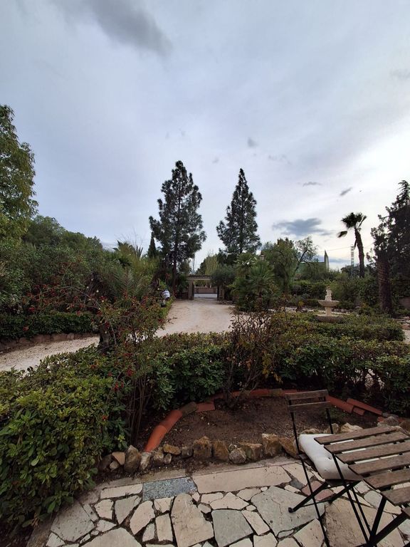 Property thumbnail 6