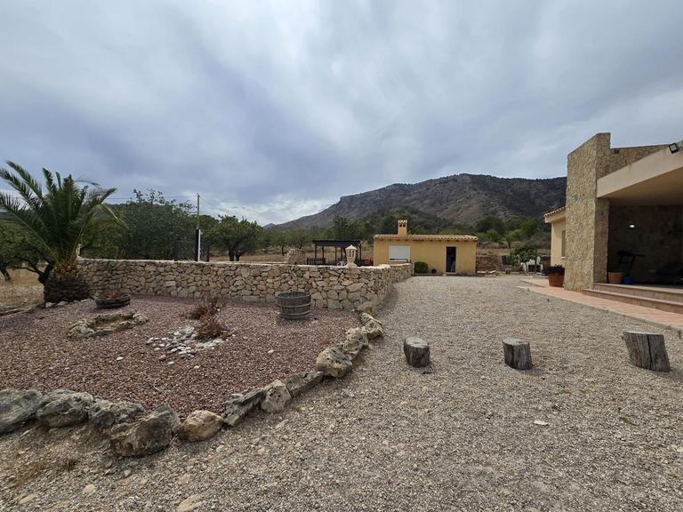 Property thumbnail 9