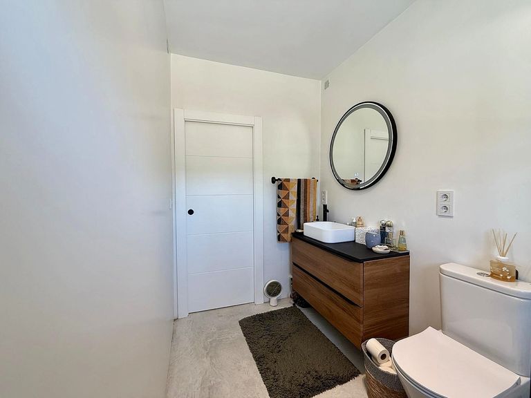 Property thumbnail 42
