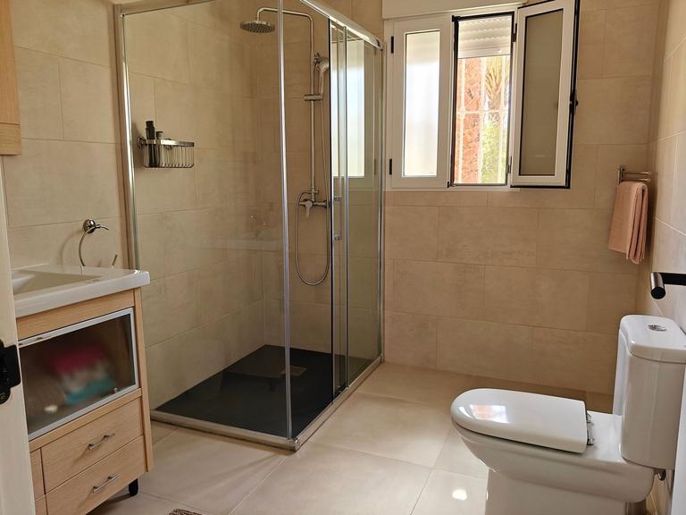 Property thumbnail 37