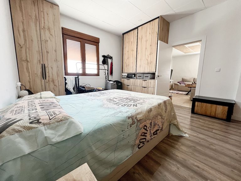 Property thumbnail 11