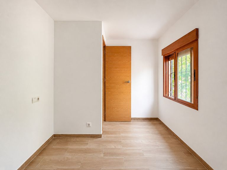 Property thumbnail 35