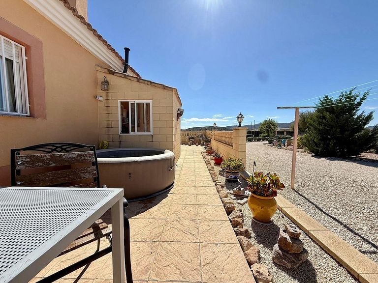 Property thumbnail 40