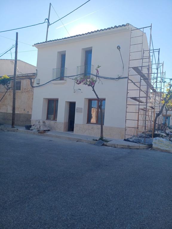 Property thumbnail 3