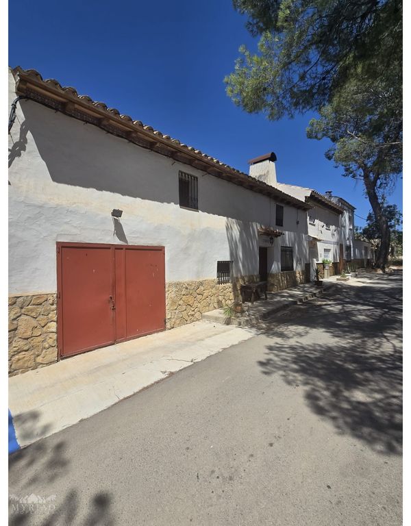 Property thumbnail 1