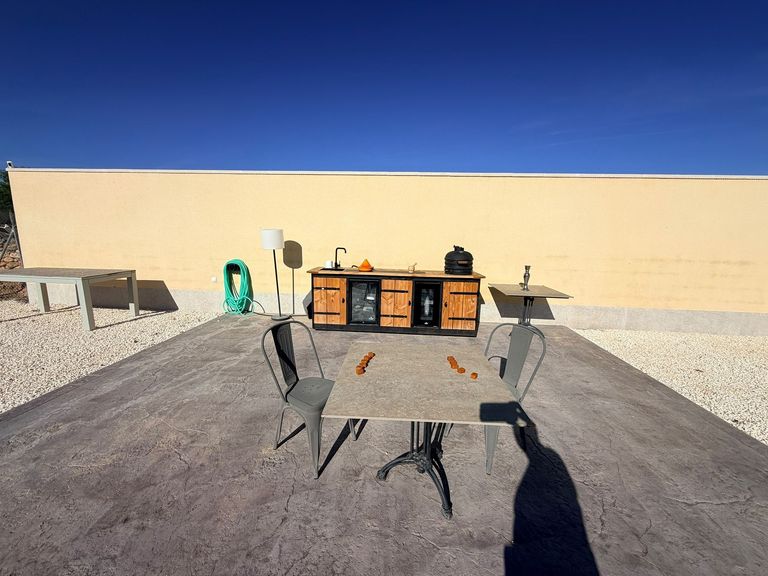 Property thumbnail 9
