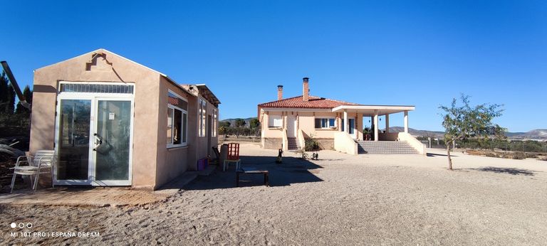 Property thumbnail 11