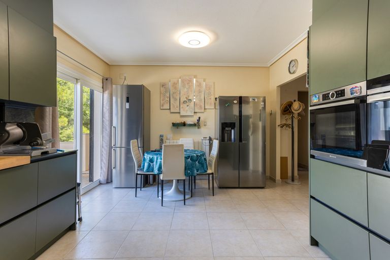 Property thumbnail 5