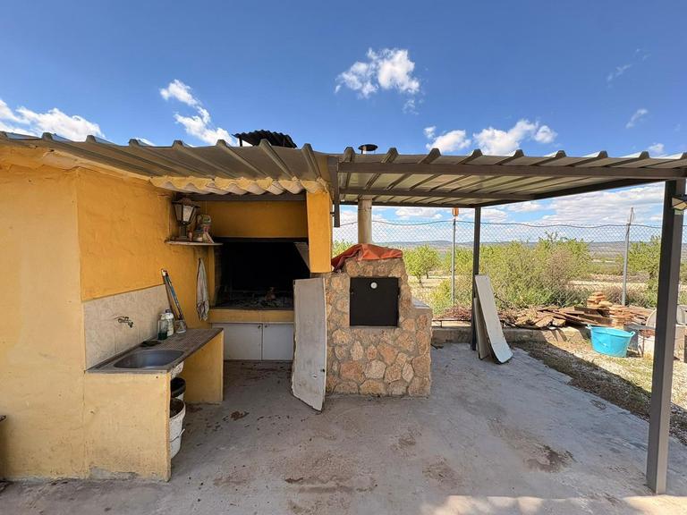 Property thumbnail 3