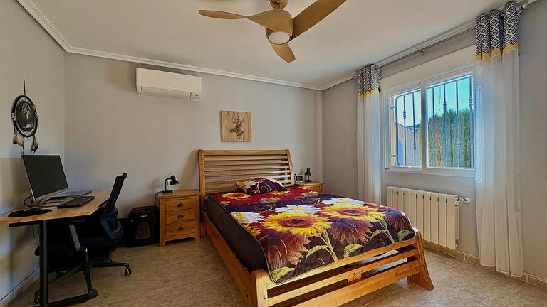 Property thumbnail 14