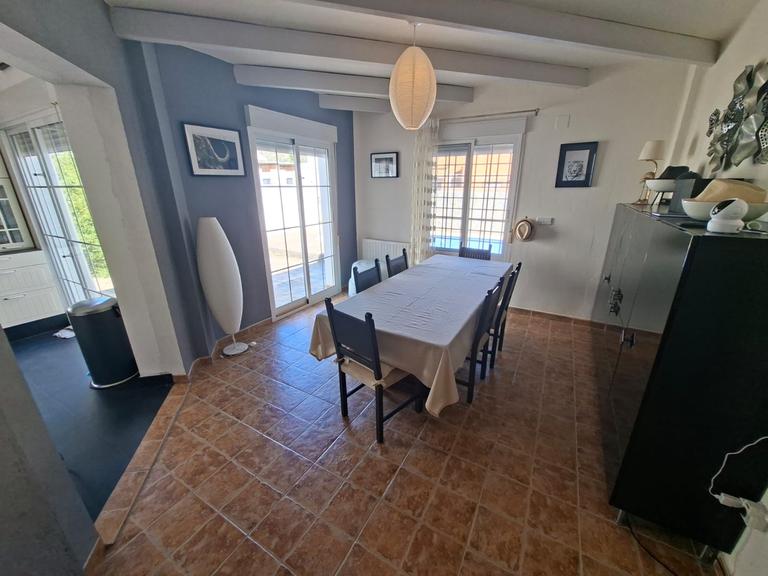 Property thumbnail 11