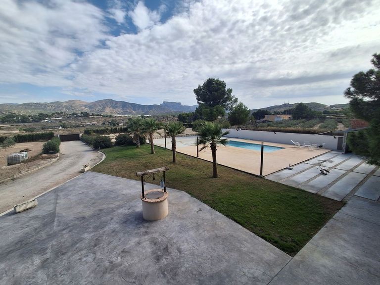 Property thumbnail 17