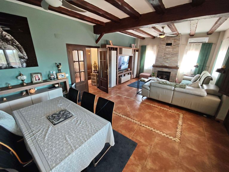 Property thumbnail 35